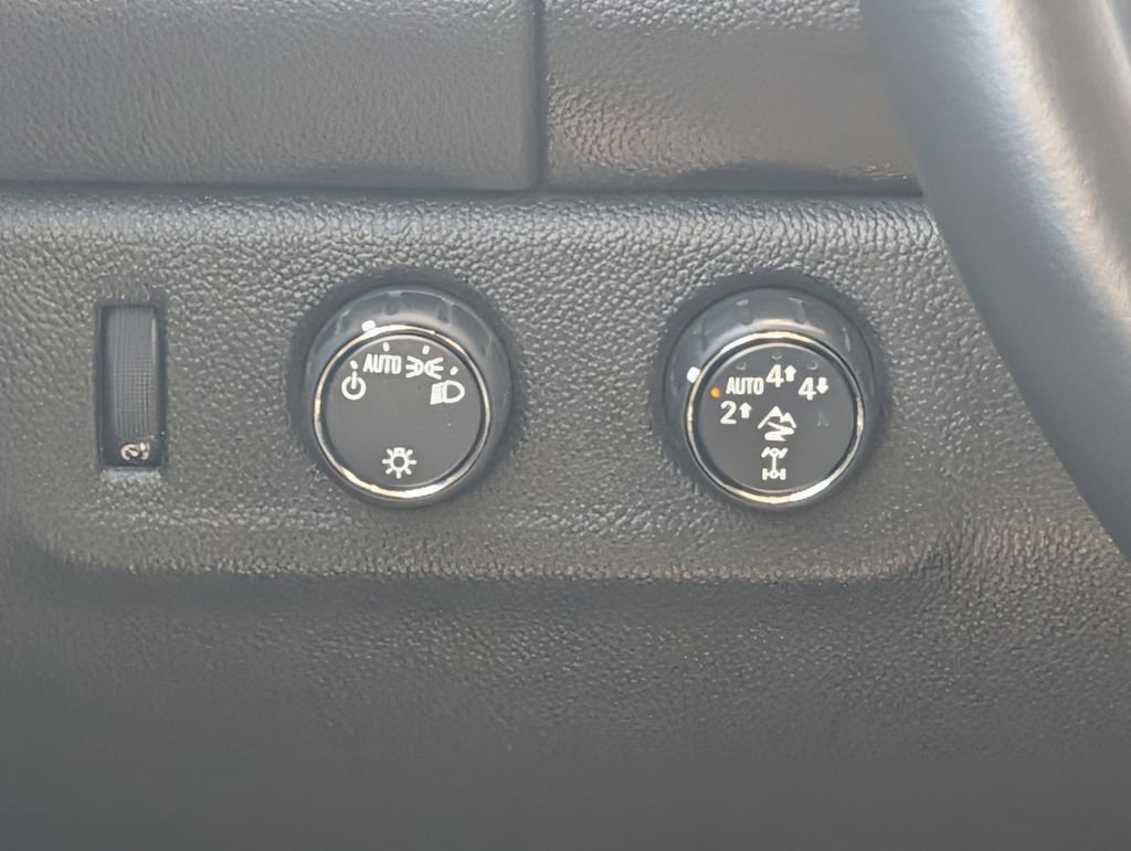 Certified Used 2022 Sand Dune Metallic Chevrolet ZR2 image 26