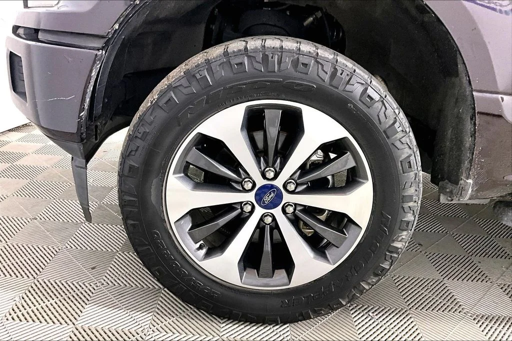 Used 2020 Magma Red Ford XL image 7