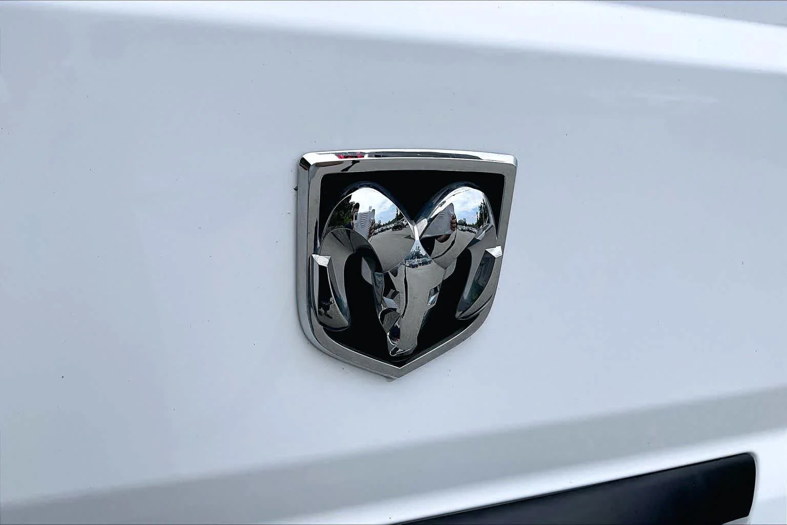 Used 2022 Bright White Clearcoat Ram  image 31
