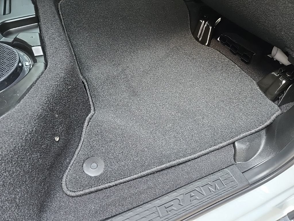 2026 RAM 2500 Laramie - Photo 110