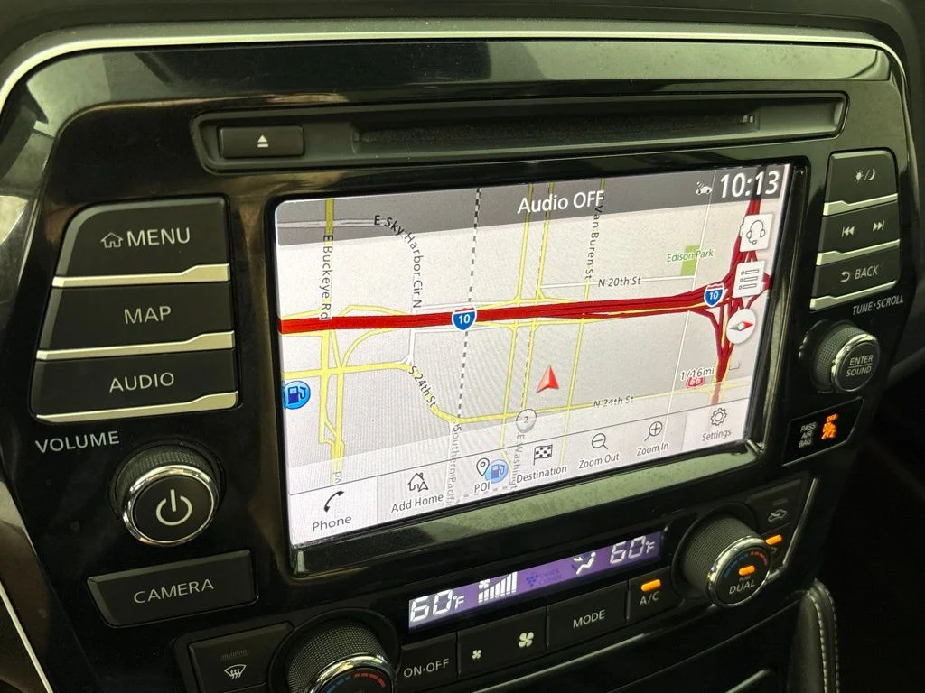 Used 2020 Black Nissan Platinum image 28