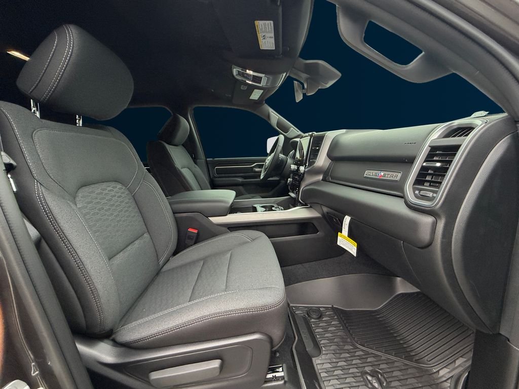 New 2026 Granite Crystal Metallic Clear-Coat Exterior Paint RAM Big Horn/Lone Star image 17