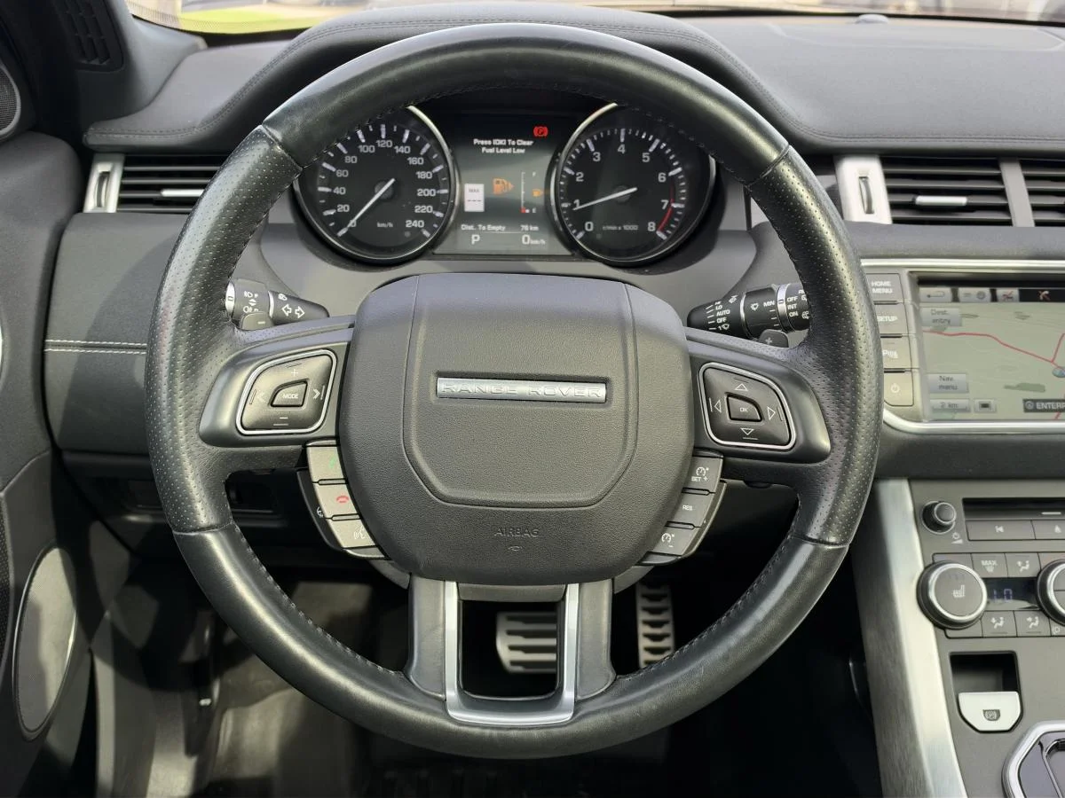 Used 2015 Orange Land Rover Dynamic Premium 5 image 29
