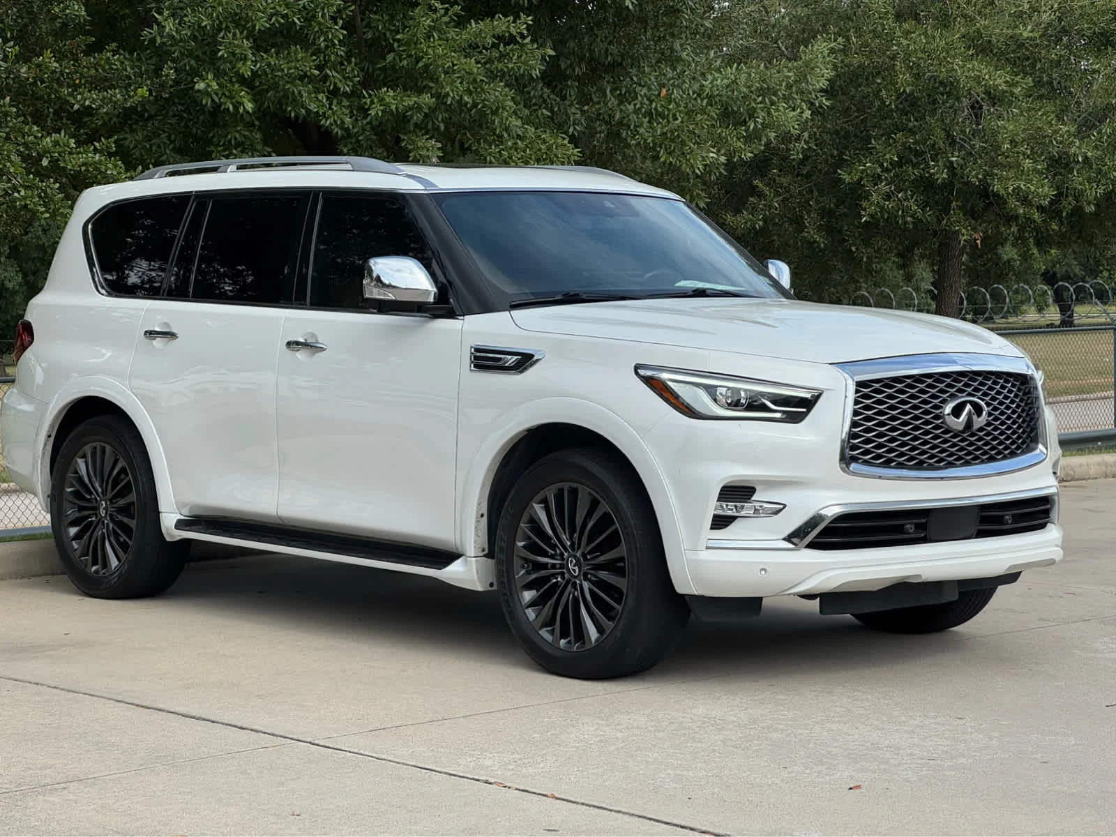 Certified Used 2023 Moonstone White INFINITI SENSORY image 4