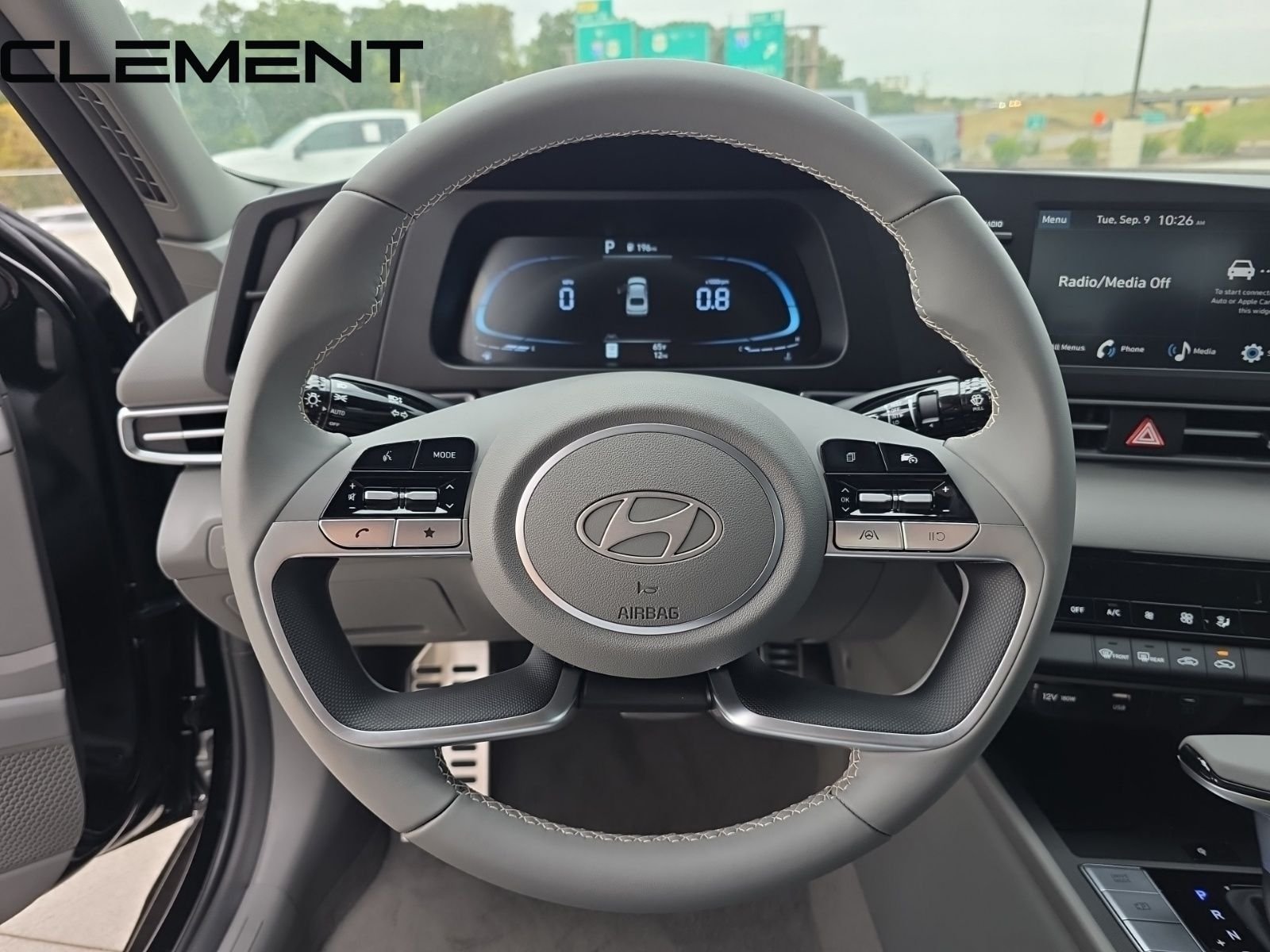 2025 Hyundai Elantra SEL - Photo 14