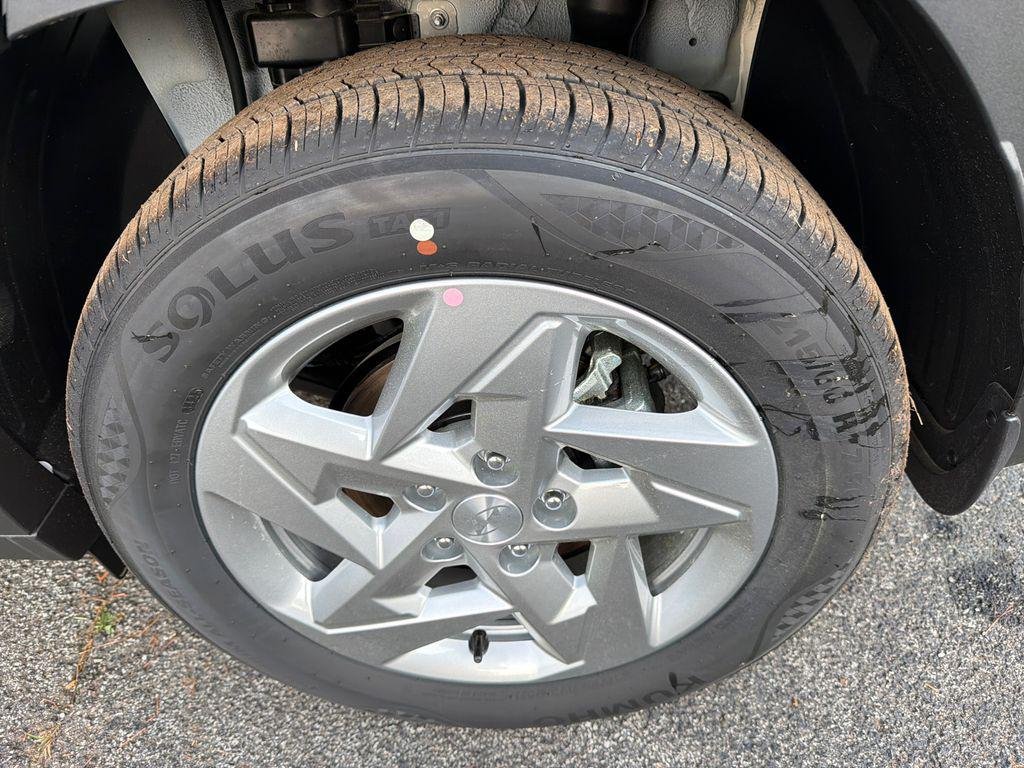 New 2026 White Hyundai SE FWD image 19
