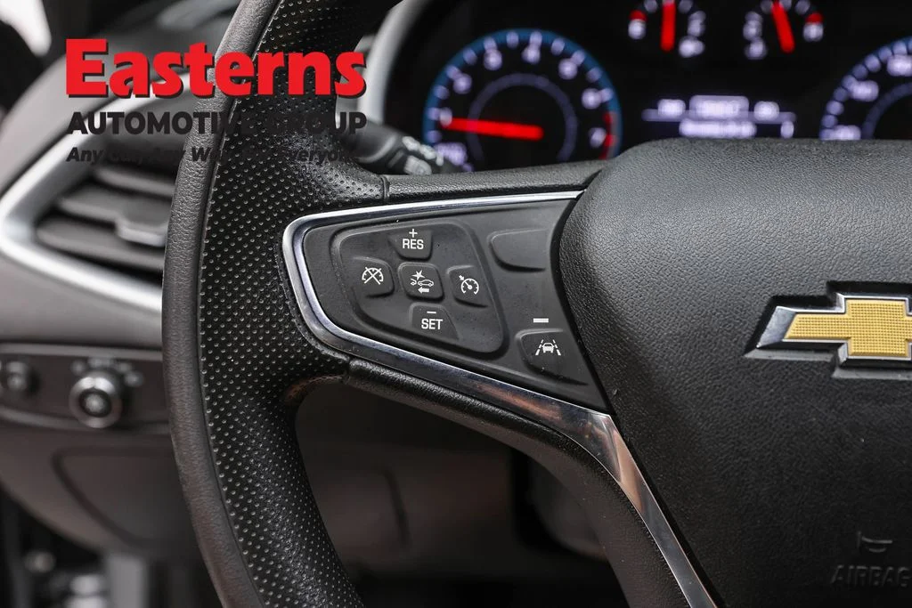 Used 2023 Gray Chevrolet LT image 15