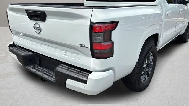Used 2024 White Nissan SL image 37