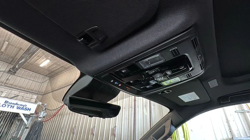 2026 Chevrolet Suburban Premier - Photo 35
