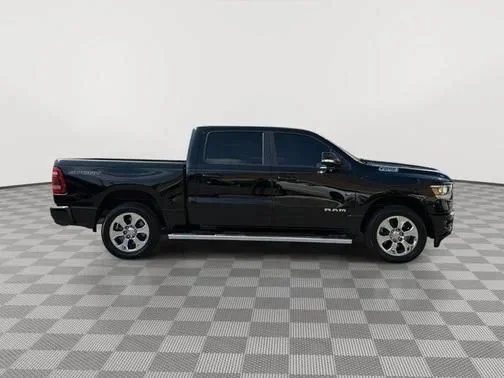 Used 2020 Diamond Black Ram Big Horn/Lone Star image 2