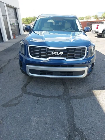 Pre-Owned 2025 Kia Telluride S With Navigation