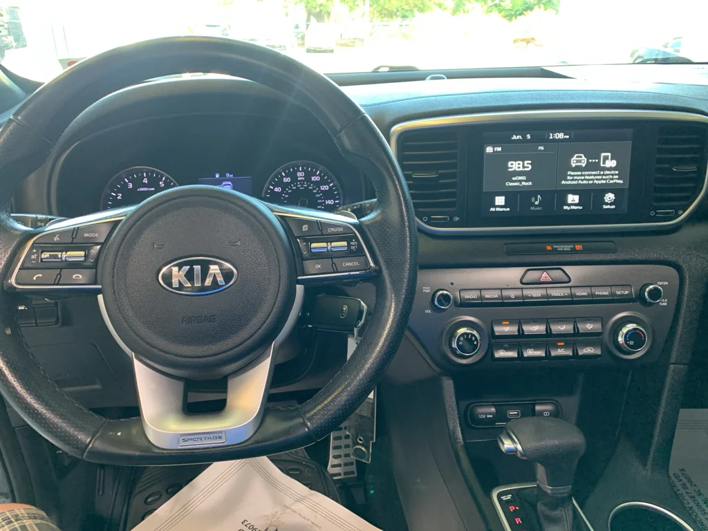 Used 2021  Kia S image 15
