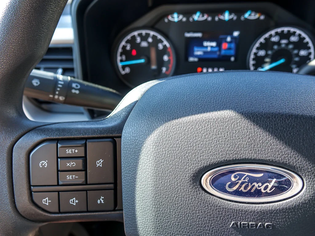 New 2026 Oxford White Ford XL image 16