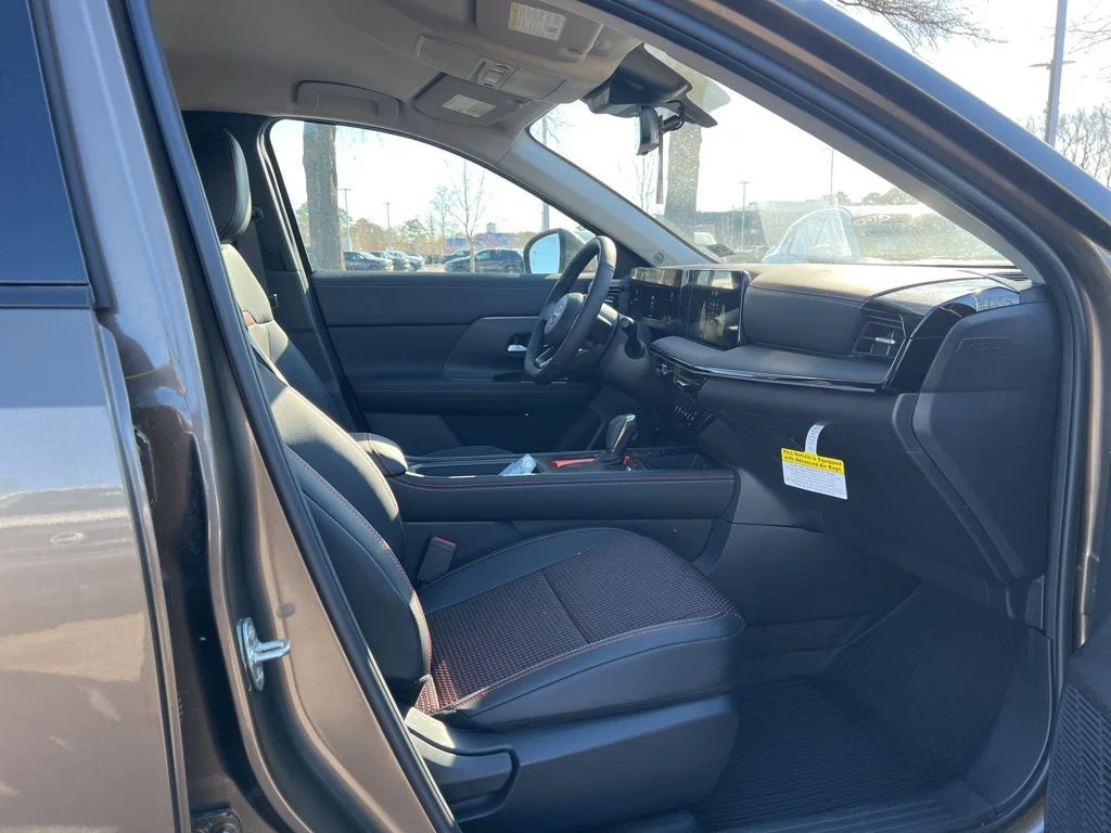 New 2025 Canyon Bronze Metallic Nissan SR image 17