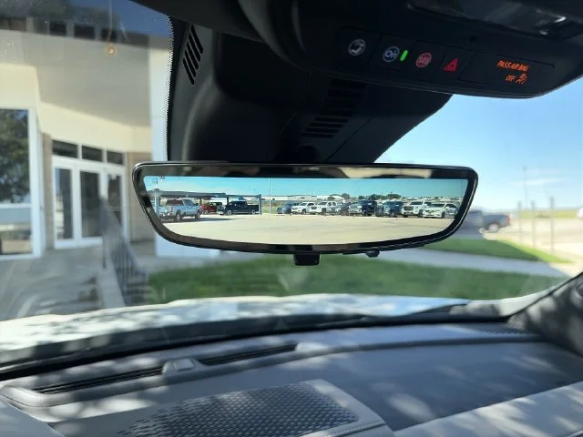 New 2027 Silver GMC Elevation image 18