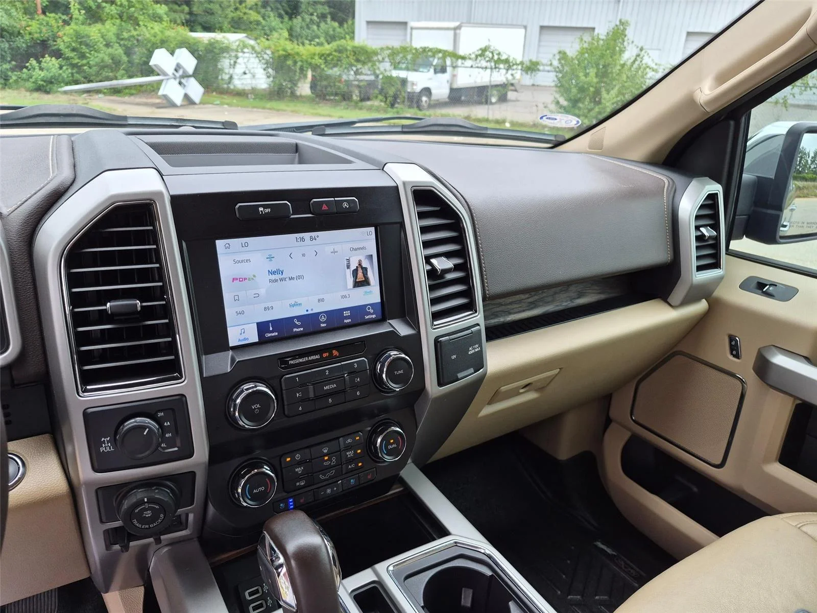 Used 2019 Ingot Silver Metallic Ford LARIAT image 19