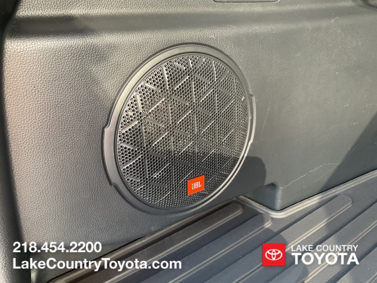2021 Toyota RAV4 Limited - Photo 12