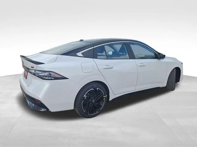 New 2026 Aspen White TriCoat / Super Black Two-tone Nissan SR image 7