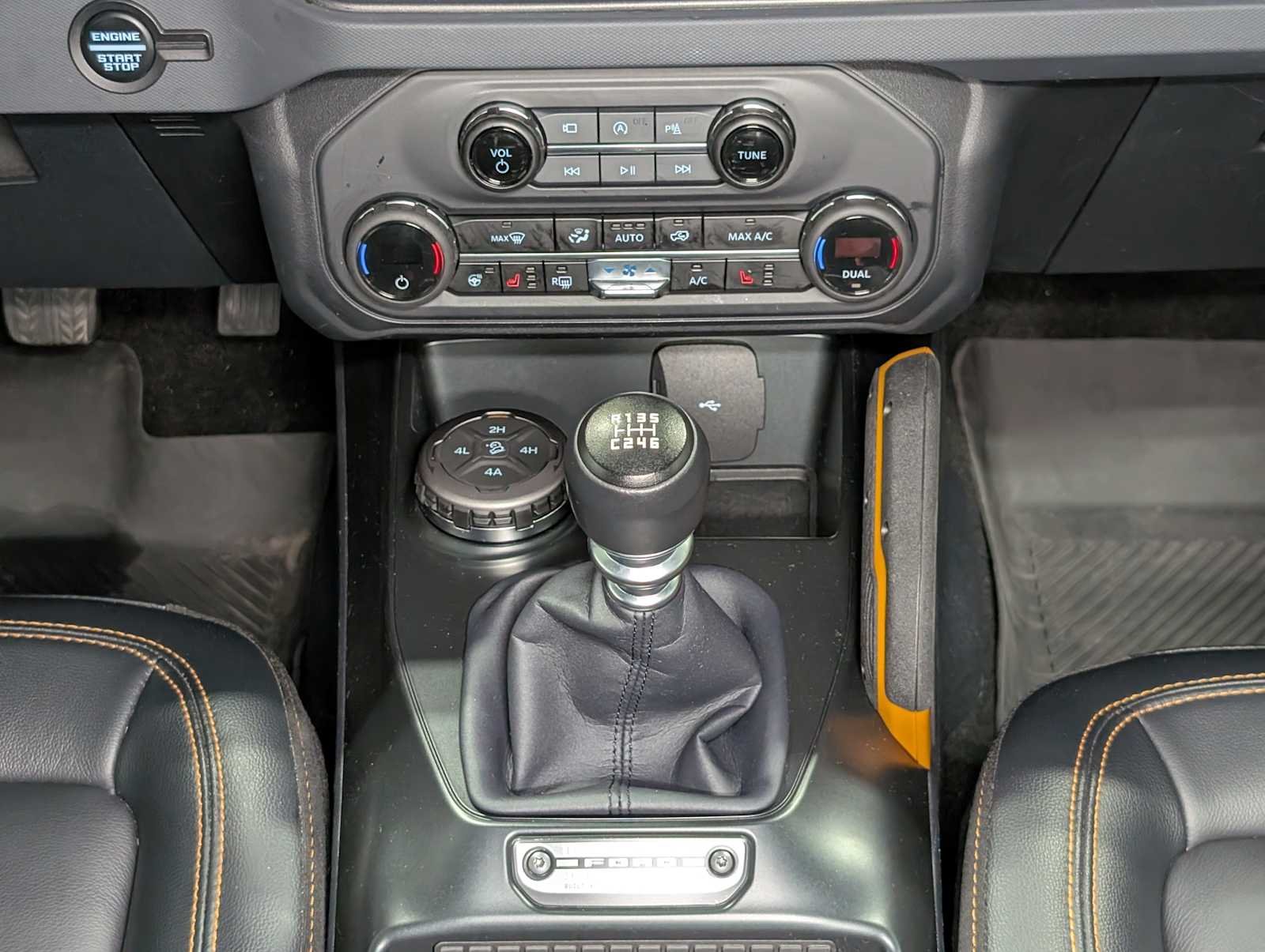 Used 2024 Shadow Black Ford Badlands image 19