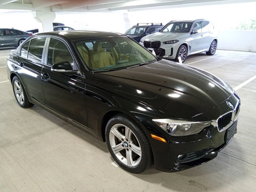 Used 2015 Jet Black BMW 328i xDrive image 3