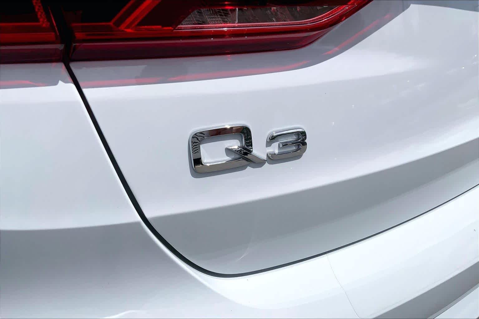 Used 2020 Glacier White Metallic Audi S line Premium Plus image 31