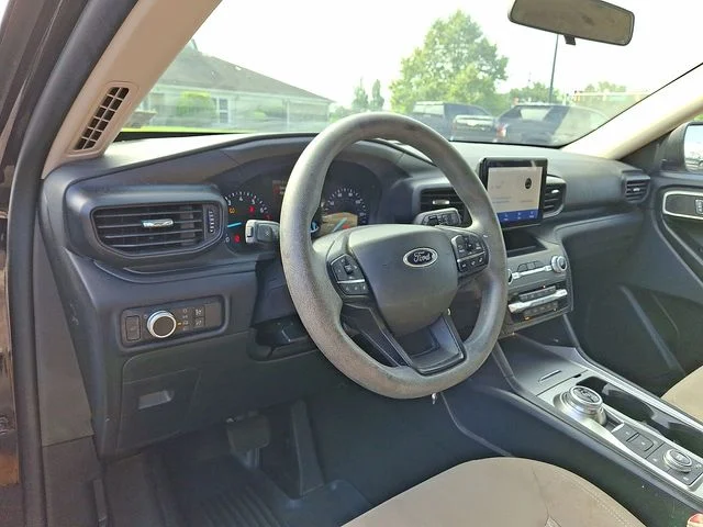 2020 Ford Explorer Base - Photo 10