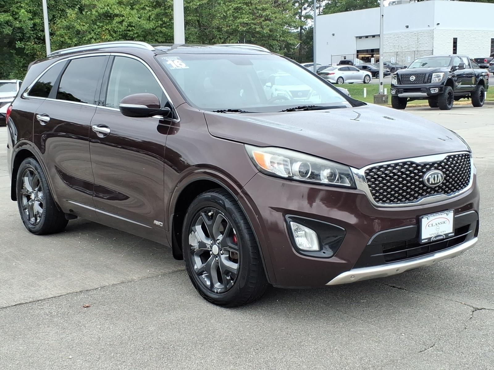 Used 2016 Dark Cherry Kia SX image 5