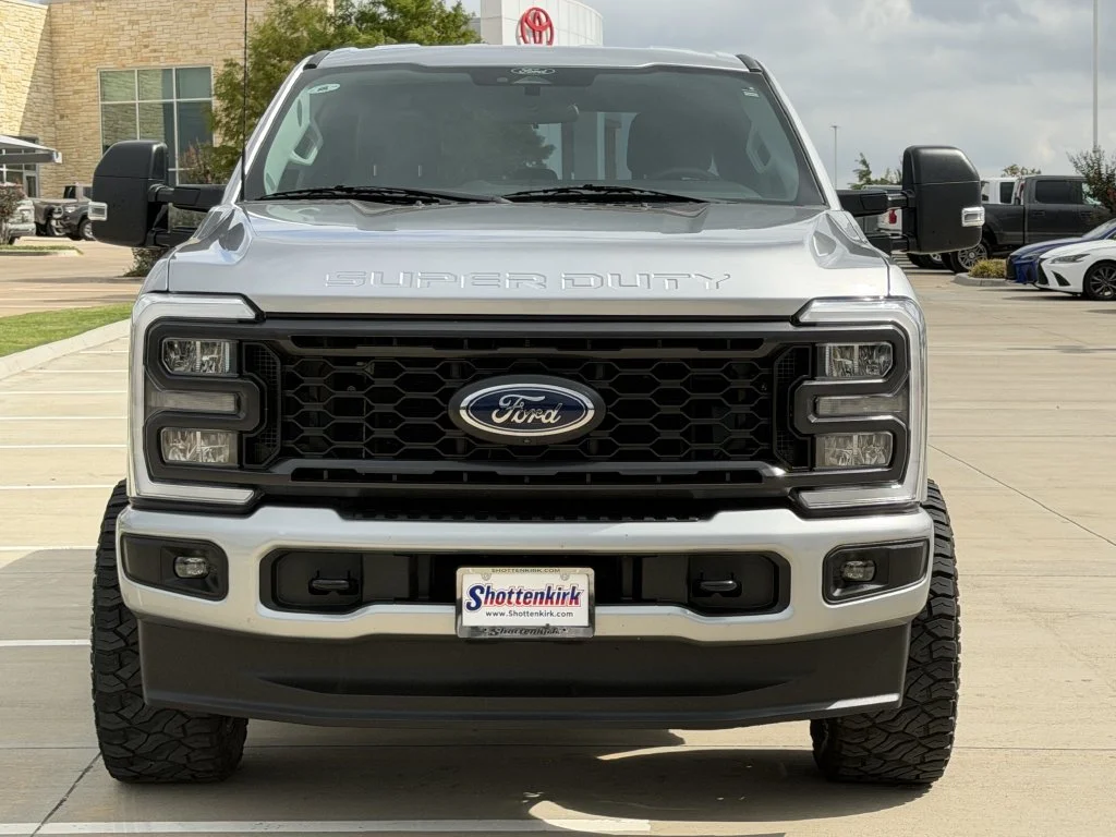Used 2024 Silver Ford XL image 7