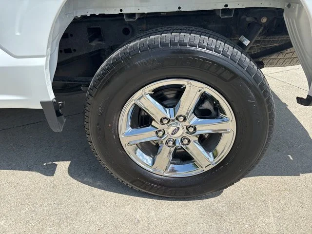 Certified Used 2024 Oxford White Clearcoat Ford XLT image 11