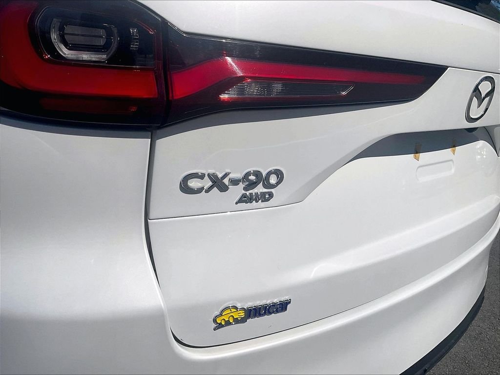 Used 2025 White Mazda 3.3 Turbo Select image 29