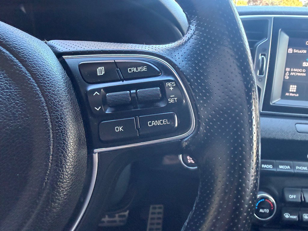 Used 2019 Snow White Pearl Kia EX image 18