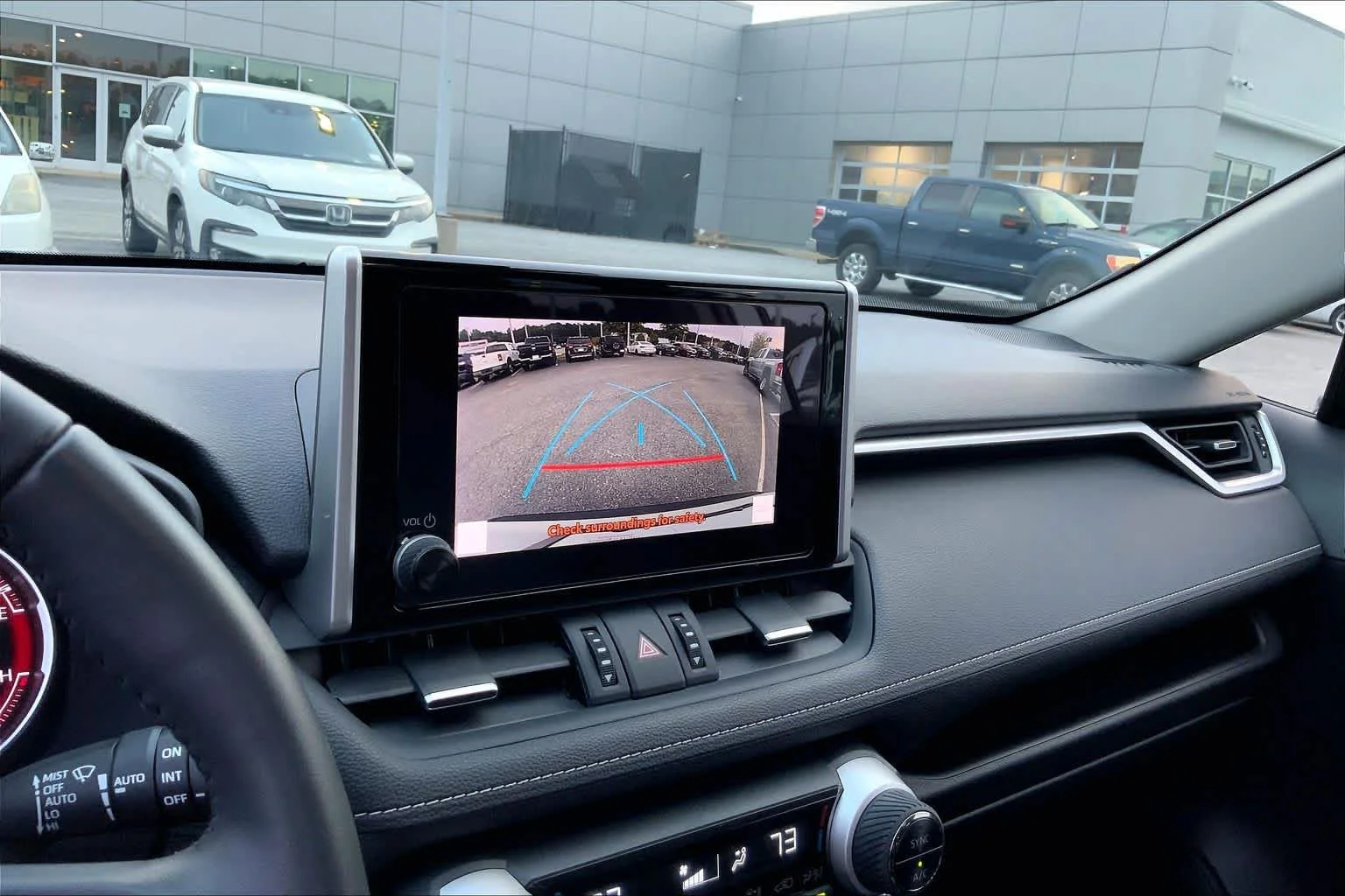 Used 2024 Wind Chill Pearl Toyota XLE Premium image 26