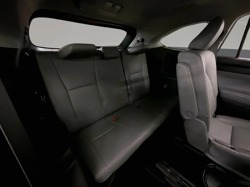 Used 2022 Gray Toyota XLE image 32