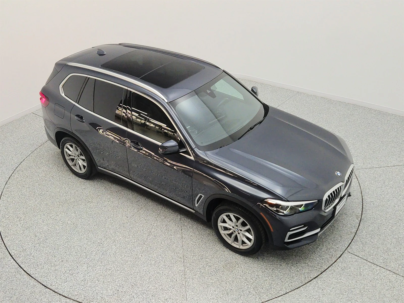 Used 2020 Arctic Gray Metallic BMW sDrive40i Sports Activity Vehicle image 24