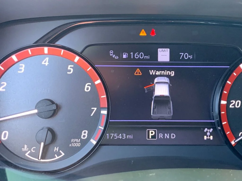 Used 2023  Nissan PRO-4X image 31