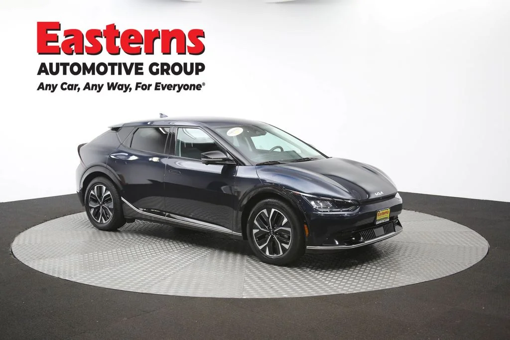 Used 2023 Blue Kia Wind image 51