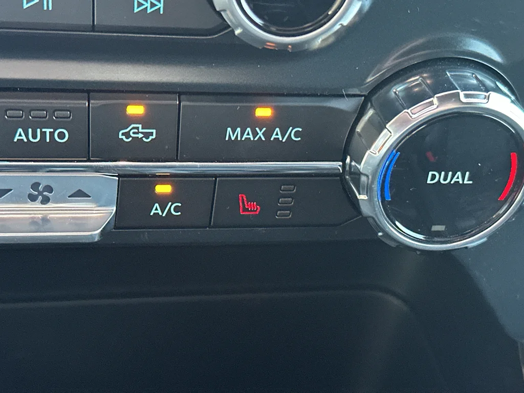 Used 2025  Ford Tremor image 26