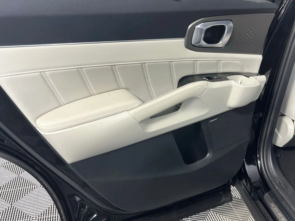 Used 2023 Black Kia SX Prestige image 26