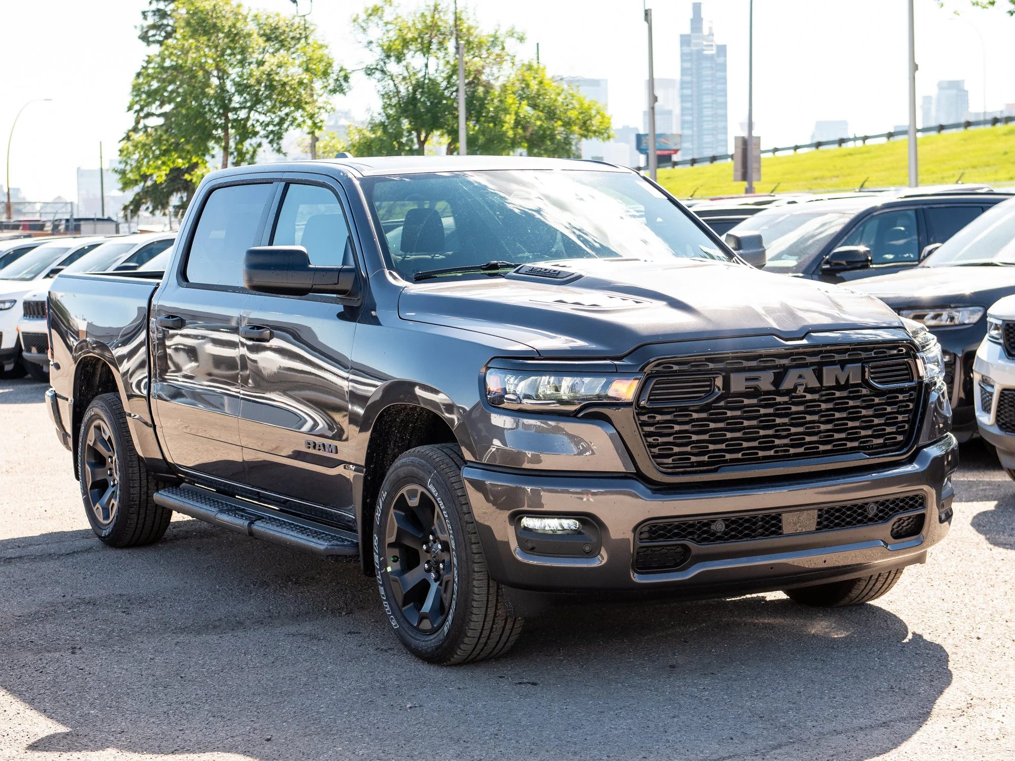 New 2026 Grey RAM Express* image 7