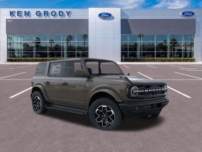2026 Ford Bronco Outer Banks 4x4's photo