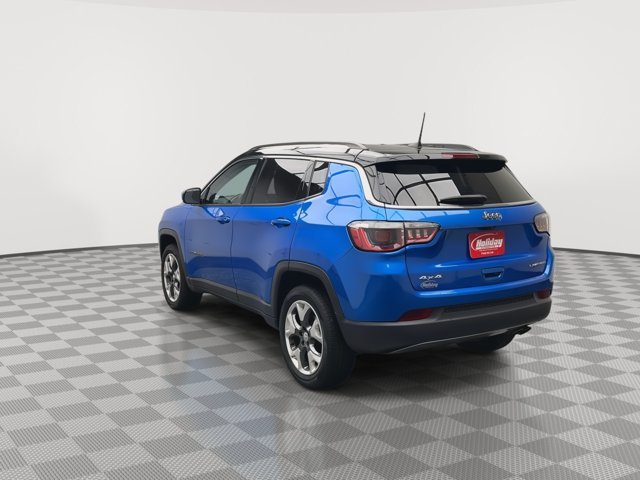 Used 2019 Laser Blue Pearlcoat Jeep Limited image 35