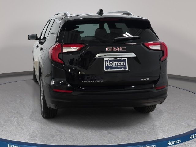 Used 2022 Black GMC SLT image 7
