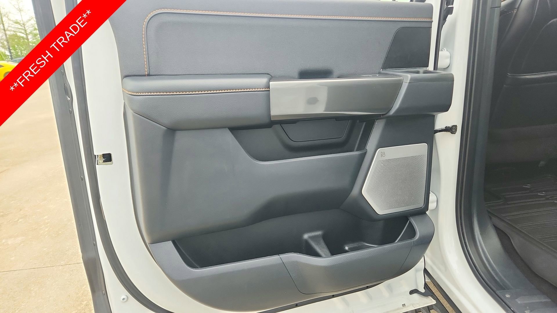 Used 2022 White Ford Tremor image 27