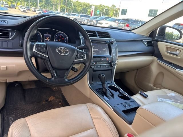 Used 2016 Creme Brulee Toyota LE image 13