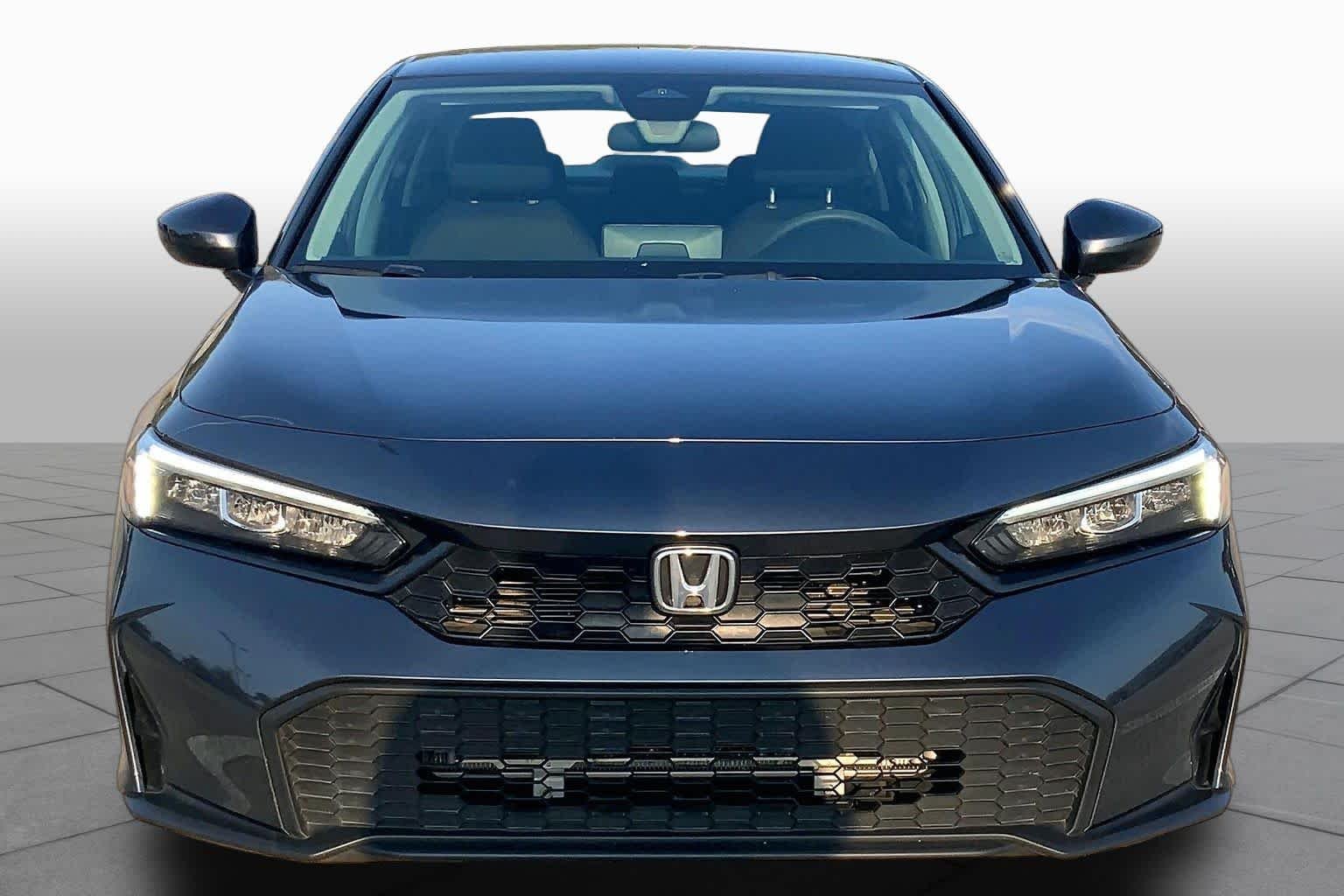 Used 2025 Rallye Red Honda LX image 4