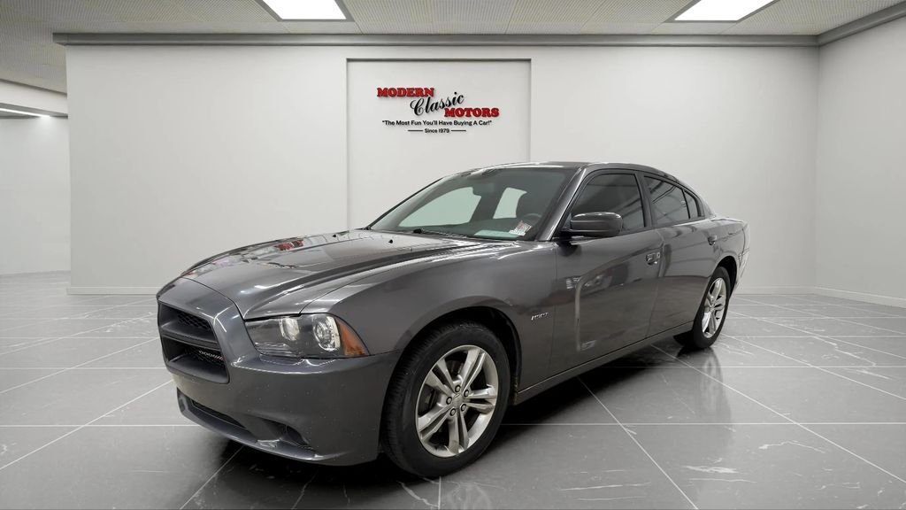 Used 2014 Gray Dodge R/T image 3