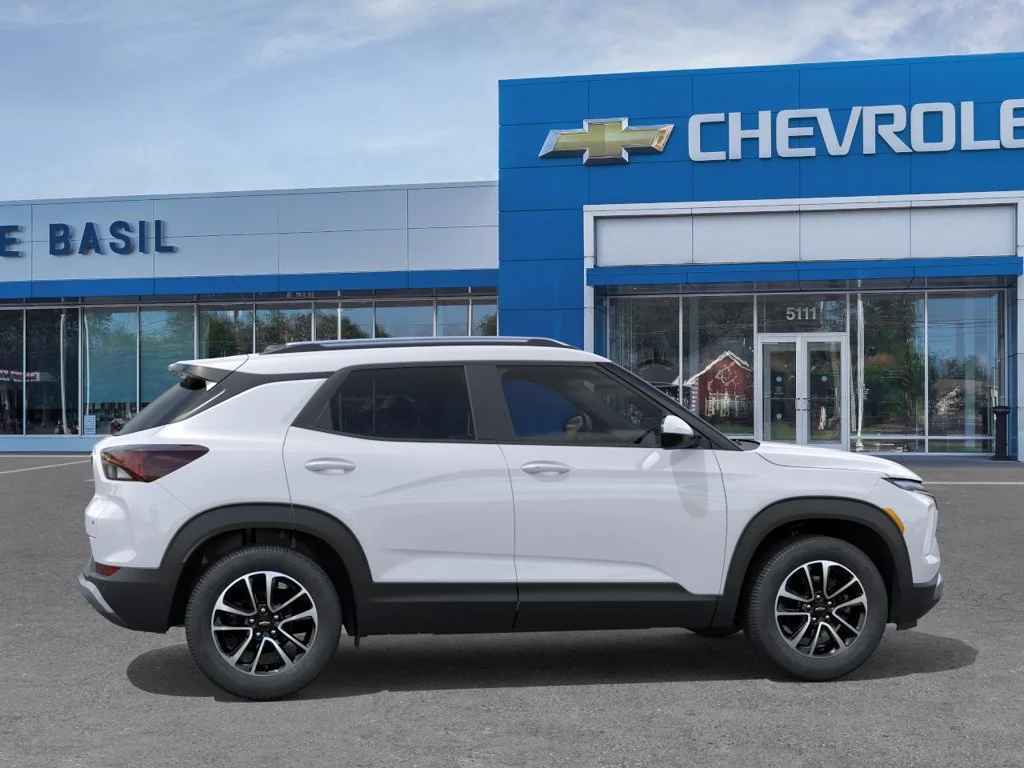 New 2026 Summit White Chevrolet LT image 5
