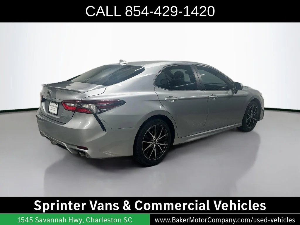 Used 2021 Silver Toyota SE image 9