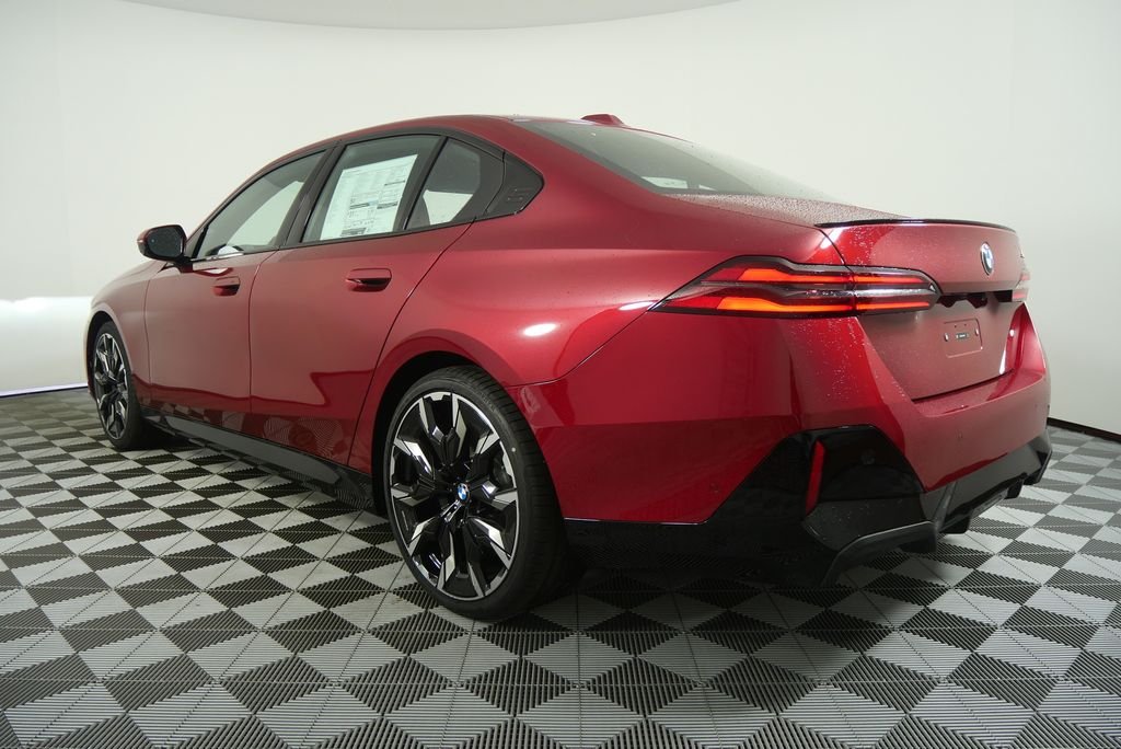 Used 2026 Vegas Red Metallic BMW 530i image 4