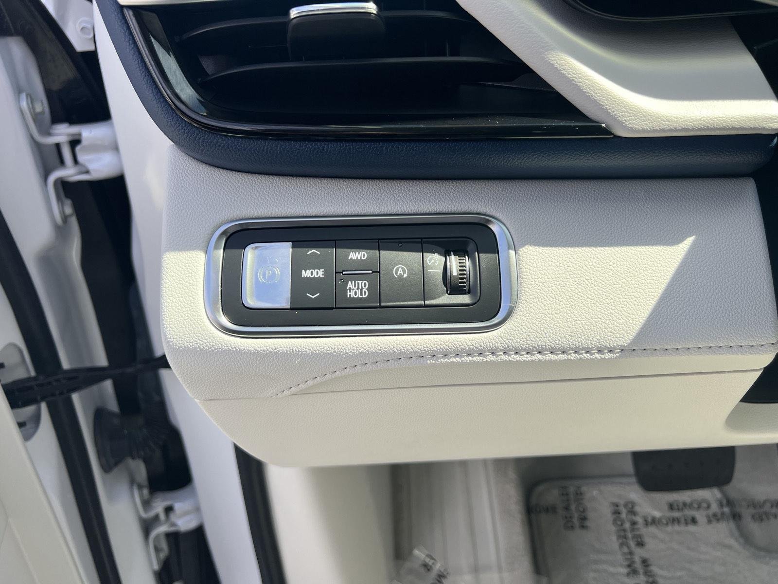 2025 Buick Enclave Avenir - Photo 17
